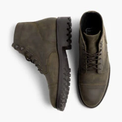 Captain | Dark Olive Matte 11 Captain | Dark Olive Matte -Thursday Boots 1024x1024 Captain DarkOliveMatte Lug Flatlay2