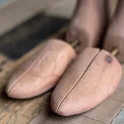 Men's Cedar Boot Tree 15 Men's Cedar Boot Tree -Thursday Boots 1024x1024 ShoeTree 030421 3