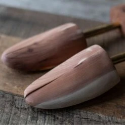 Men's Cedar Shoe Tree 14 Men's Cedar Shoe Tree -Thursday Boots 1024x1024 ShoeTree 120121 2 1