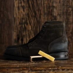 Cobbler's Choice Suede Brush & Eraser 8 Cobbler's Choice Suede Brush & Eraser -Thursday Boots 1024x1024 SuedeBrush Eraser 1