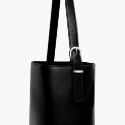 Bucket Bag | Black & Silver -Thursday Boots 1024x1024 Women BucketBag BlackSilver 091024 Detail d80c22fb 28d6 49a8 afc5 6d7492b11cf9