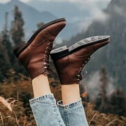 Captain | Whiskey 16 Captain | Whiskey -Thursday Boots 1024x1024 Women Captain Whiskey 101923 2