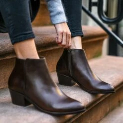 Downtown | Old English 16 Downtown | Old English -Thursday Boots 1024x1024 Women Downtown OldEnglish 112923 2