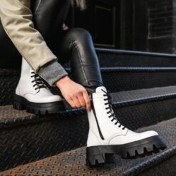 Dynasty | White 16 Dynasty | White -Thursday Boots 1024x1024 Women Dynasty White 021022 2