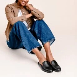 Eden Mule | Black 16 Eden Mule | Black -Thursday Boots 1024x1024 Women EdenMule Black 020425 2 4f7f95bd db88 4b4b bbe5 41a542ca1a41