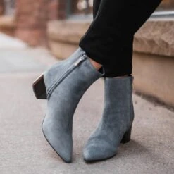 Luna | Baby Blue -Thursday Boots 1024x1024 Women Luna BabyBlue 101922 1