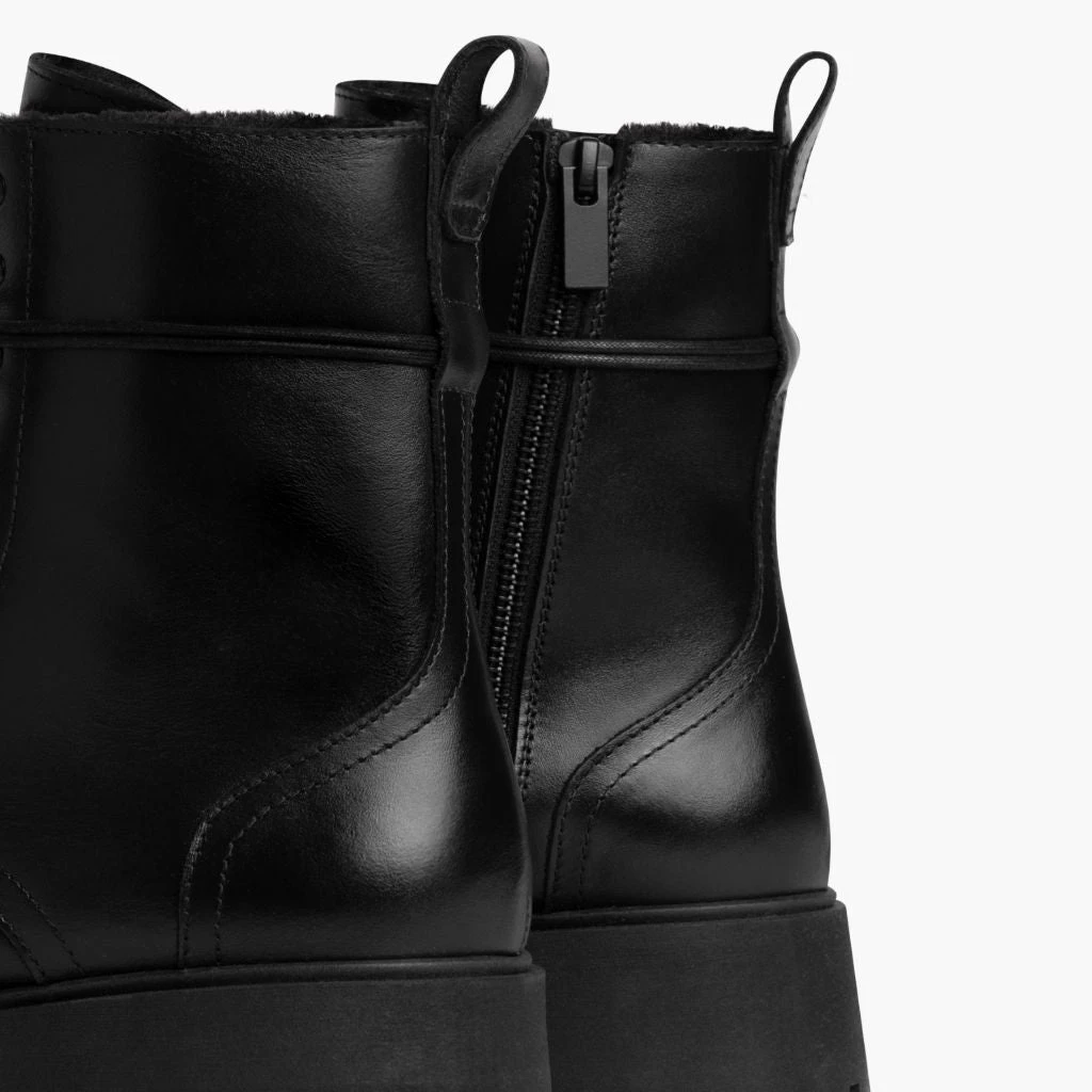 Quest | Black Shearling 9 Quest | Black Shearling - Image 7