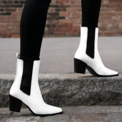 Soho | White 16 Soho | White -Thursday Boots 1024x1024 Women Soho White 101821 2