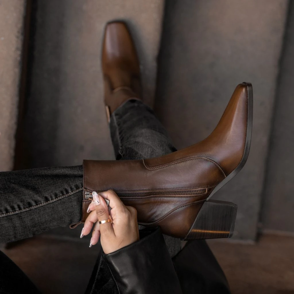 Soho Zip | Chocolate 10 Soho Zip | Chocolate - Image 8