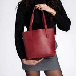 Everyday Tote | Red (S) 16 Everyday Tote | Red (S) -Thursday Boots 1024x1024 Womens EverydayTote Red Small 110824 2